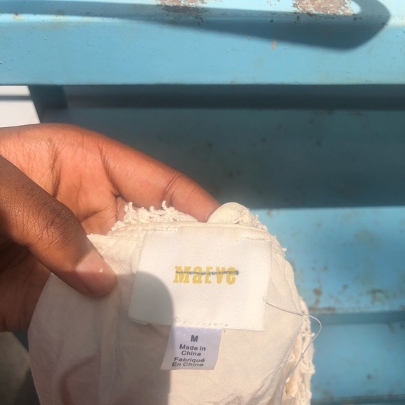 Lace Dress - Picture 4 of 4